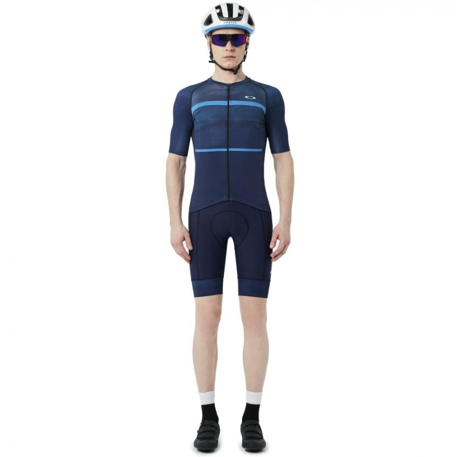 Oakley sales jawbreaker shorts