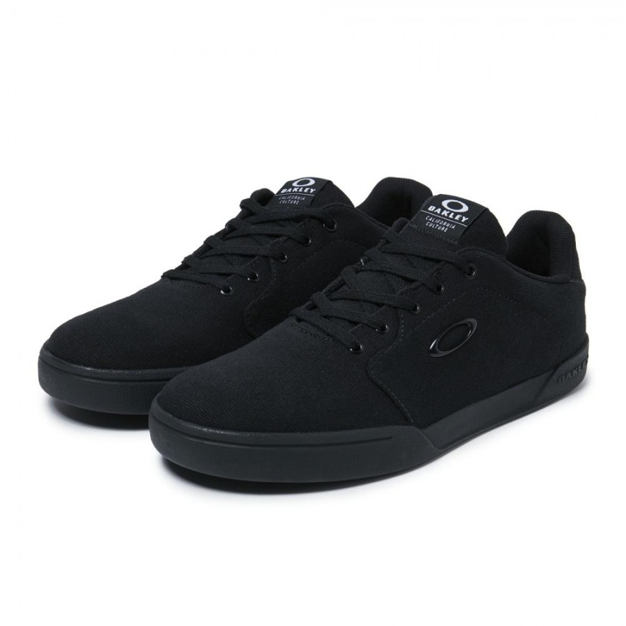 Canvas flyer sneaker deals
