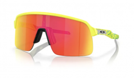 SPORTOVNÍ BRÝLE - OAKLEY SUTRO LITE - MATTE TENNIS BALL YELLOW / PRIZM RUBY OO9463-6739